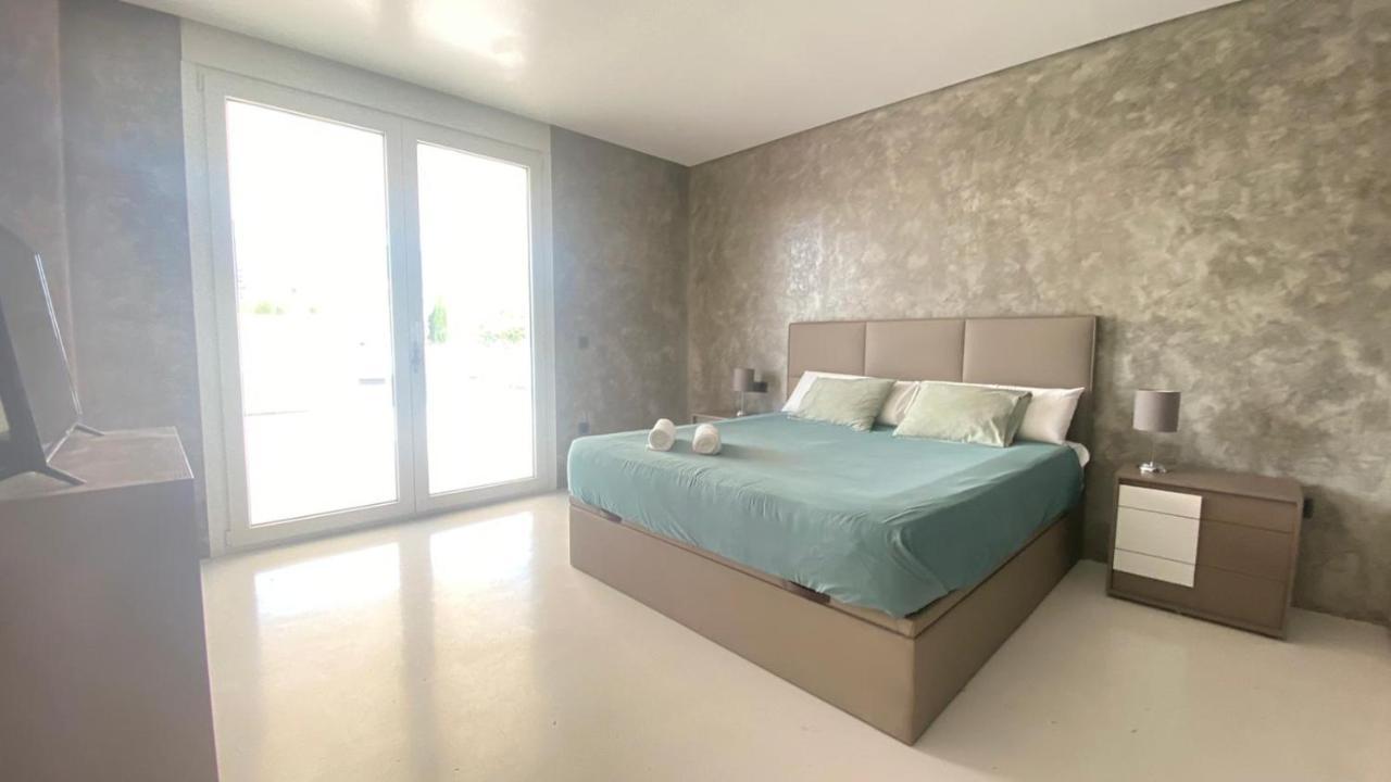 White House En Enguera - Fantastica Casa Con Jacuzzi Piscina Y Barbacoa Apartment Ngoại thất bức ảnh